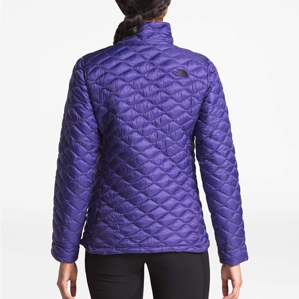 The North Face Thermoball Jacket - Picture 3 of 10